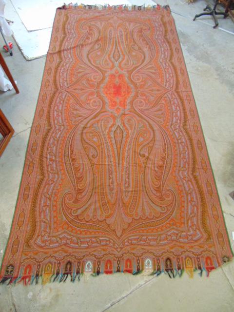 Paisley, shawl antique "piano shawl", 11: Paisley, shawl antique "piano shawl", 11' by 5'3", good condition