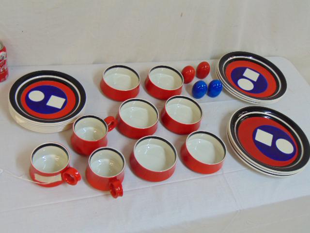 Lot of Italian dinnerware, Mancioli, Italy, glazed: Lot of Italian dinnerware, Mancioli, Italy, glazed pottery plates, cups, bowls, includes 6 dinner & 6 salad plates, 3 mugs, 6 bowls, 2 salt and pepper shakers, in good condition.