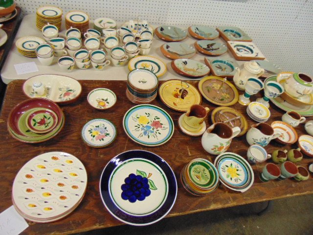 Huge lot Stangl art pottery dinnerware: Huge lot Stangl art pottery dinnerware, including plates, tea pots, pitchers, cake plates, cups, saucers, pitchers, various patterns including animals, fruit, floral etc.Please see images, large lot, 