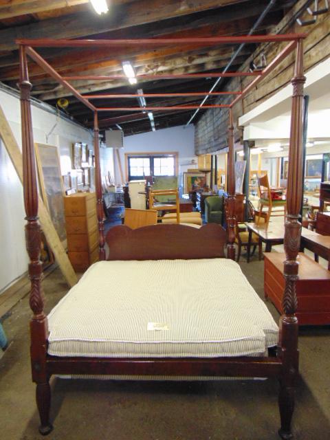 Mahogany 4 poster bed, manner of Duncan Phyfe, carved: Mahogany 4 poster bed, manner of Duncan Phyfe, carved columns, comes with custom made horse hair mattress, bed is 75" deep, 63" wide (mattress size), some scratches on headboard, columns on footboard