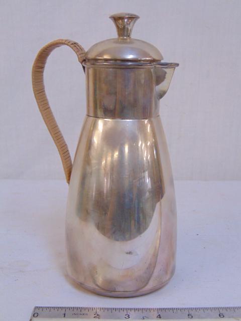 Cartier sterling silver pitcher, 20 troy.: Cartier sterling silver pitcher, 20 troy.