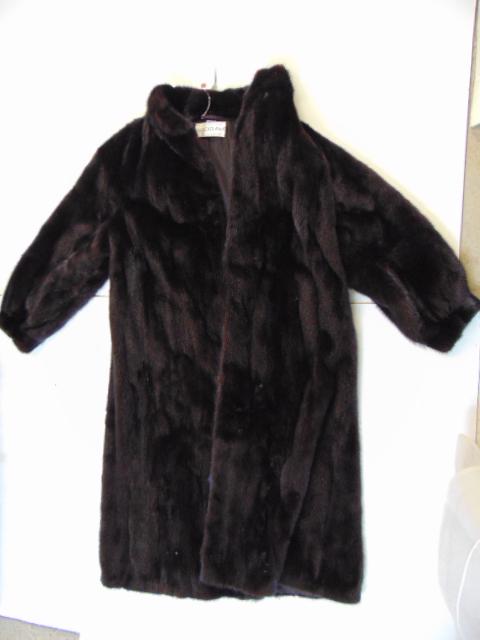 Mink coat, "Blackglama", West Germany, Great Lakes Mink: Mink coat, "Blackglama", West Germany, Great Lakes Mink Association, length is 48" probably large size