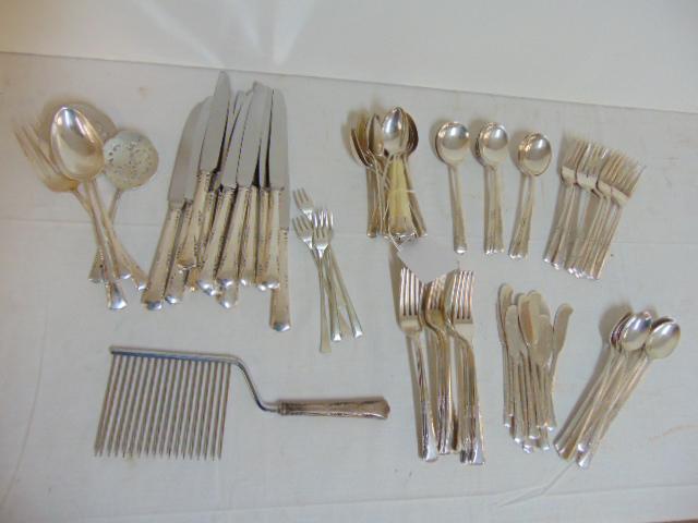 Large lot sterling flatware, Gorham Greenbriar 1938, 94: Large lot sterling flatware, Gorham Greenbriar 1938, 94 troy plus knives, set includes 12 butter knives, 11 salad forks, 12 dinner forks, 9 bullion spoons, 9 ice teas, 4 pickle forks, 4 serving pieces