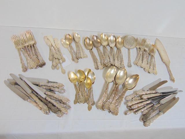 Set Gorham Versailles sterling flatware, 147 troy, lot: Set Gorham Versailles sterling flatware, 147 troy, lot includes, 10 butter knives, tomato server, cake knife, 8 tea spoons, 13 luncheon forks, 12 dinner forks (2 have damaged teeth)13 large spoons, 19