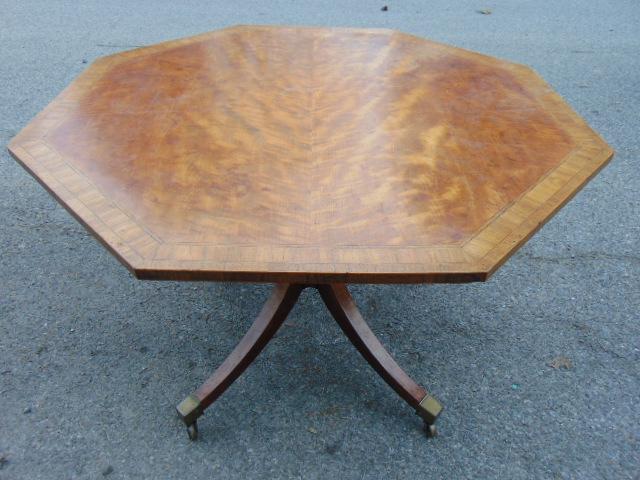 Inlaid antique mahogany octagonal breakfast table, tilt: Inlaid antique mahogany octagonal breakfast table, tilt top, top is 42.75" by 43.5", height, with top up is 27.5"