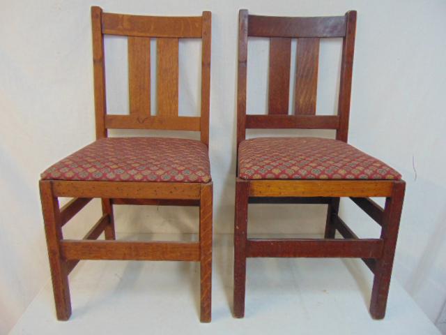 Pair L&JG Stickley side chairs, mission oak, arts &: Pair L&JG Stickley side chairs, mission oak, arts & crafts.