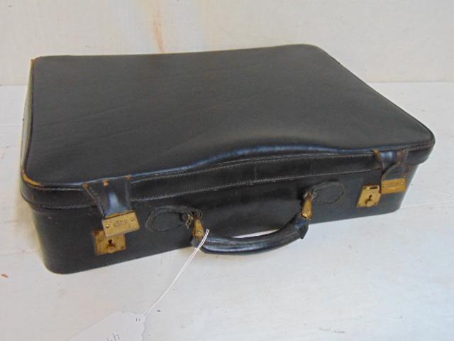 Black leather case, Gucci, suede interior, black: Black leather case, Gucci, suede interior, black leather exterior, used, 14" by 18.5" by 5"
