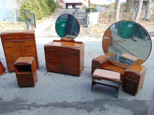 Art deco bedroom set, vanity, tall chest, chest with: Art deco bedroom set, vanity, tall chest, chest with mirror, bed & stands