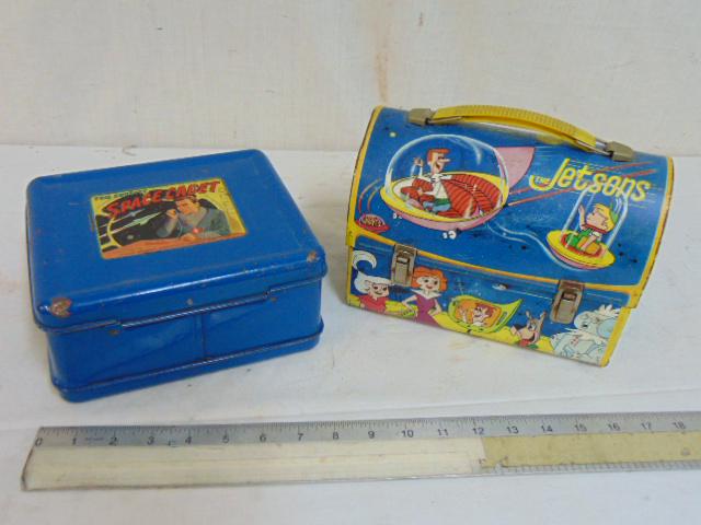 2 lunchboxes, "The Jetsons" & "Tom Corbett, Space: 2 lunchboxes, "The Jetsons" & "Tom Corbett, Space Cadet" some dents, used condition.
