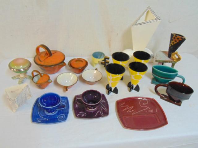Memphis style 80's & Tokio deco tea sets, various: Memphis style 80's & Tokio deco tea sets, various ceramic cups, bowls & vases, some chips, please see images.