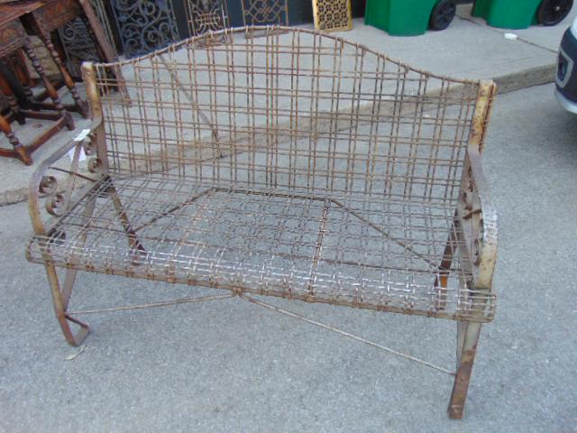 Steel garden bench, wire construction, issues with two (1 of 4)