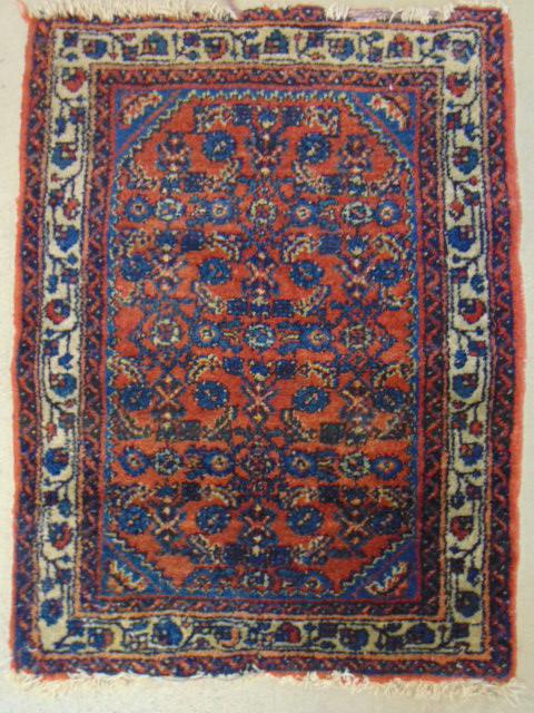 Small sarouk scatter rug, 28" by 22" (1 of 4)