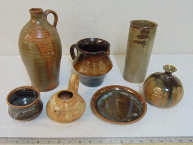 Studio pottery lot, 7 pieces, various makers, includes (1 of 10)