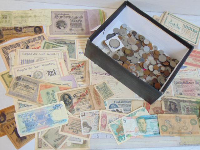 Large lot foreign currency, post WW1 German, Italian, (1 of 10)