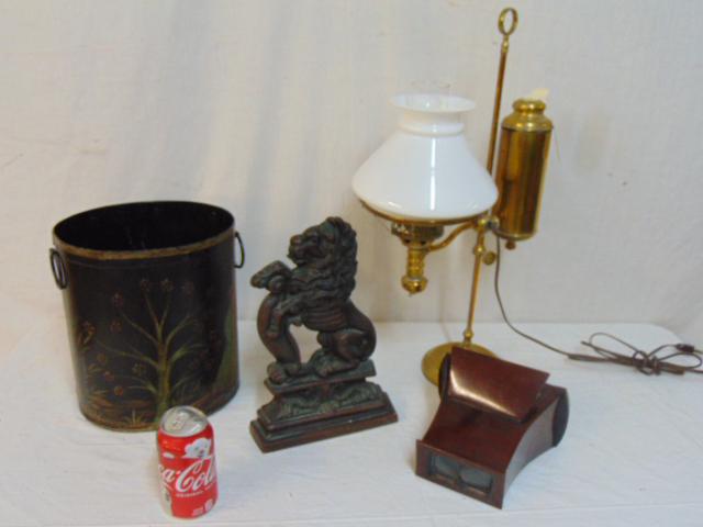 Lion doorstop, brass student lamp, paint decorated tole (1 of 6)