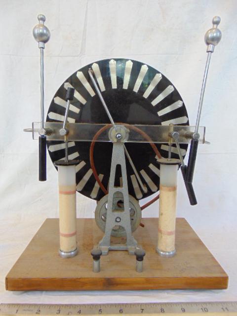 Hand powered Wimshurst machine, static electricity (1 of 6)