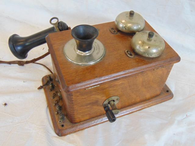 Samson Transmitter, wall phone, oak case, crank (1 of 7)