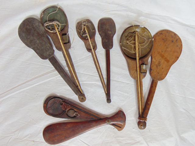 4 opium scales, Wood fish cases, graduated bone, ebony,: 4 opium scales, Wood fish cases, graduated bone, ebony, brass