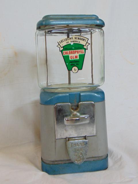 Vintage gumball machine, Chlorophyll gum, no key. (1 of 4)