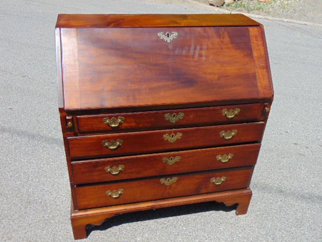 Slant front desk, Chippendale style, 4 drawers, 36": Slant front desk, Chippendale style, 4 drawers, 36" wide, 18" deep, height is 39.5"