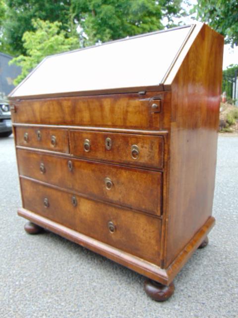 Queen Anne walnut bureau, slant front desk, early 18th (1 of 10)