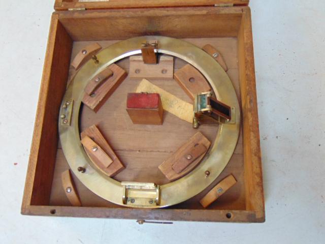 Negus Nautical instruments Azimuth Circle, optical (1 of 6)
