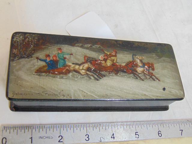 Russian lacquered box with Troika scene, horse drawn (1 of 6)