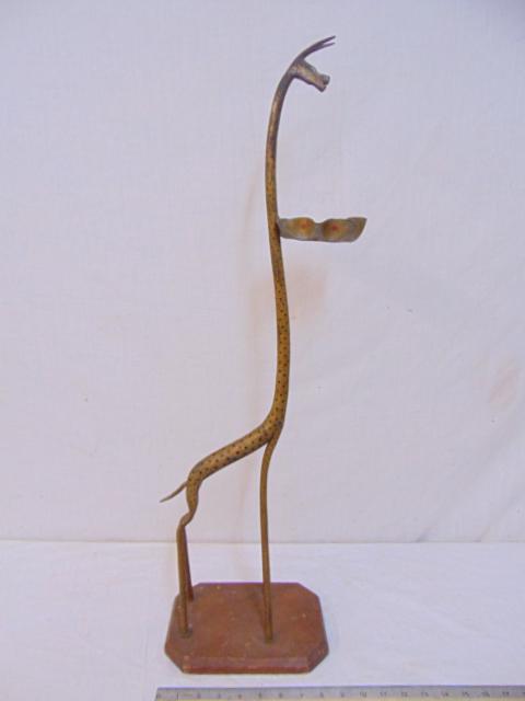 Giraffe shaped  metal art ashtray stand, paint (1 of 6)
