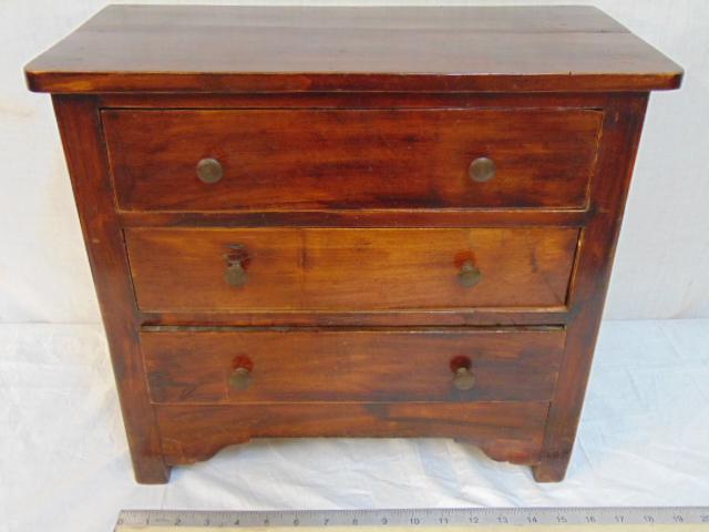 3 drawer diminutive chest drawers, chest is 17" by: 3 drawer diminutive chest drawers, chest is 17" by 8.5", height is 15.25"