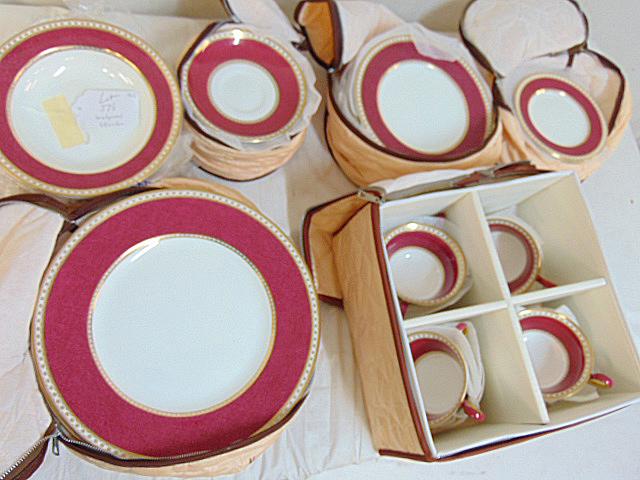 Set of Wedgwood Ulander porcelain dinnerware, gilt trim (1 of 6)