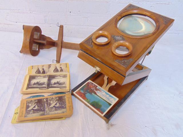 Stereo viewers, folding viewer with eyepieces & lens, (1 of 7)