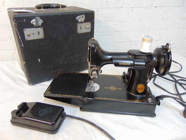 Singer featherweight sewing machine in case, model 221, (1 of 8)