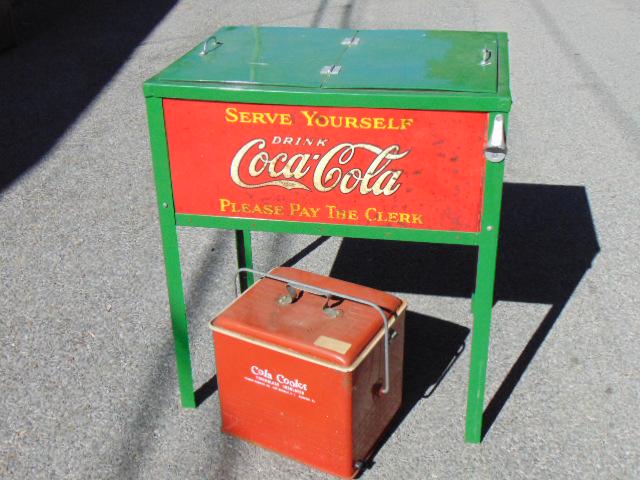 Coca Cola cooler, standing cooler with lift top (1 of 8)