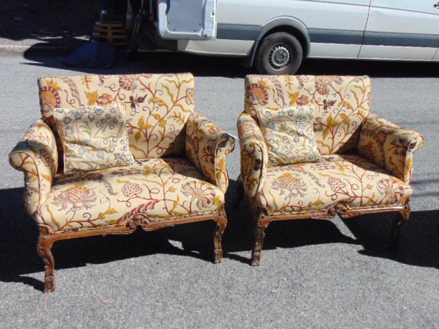 Pair loveseats, carved legs, frame & crewel upholstery, (1 of 7)