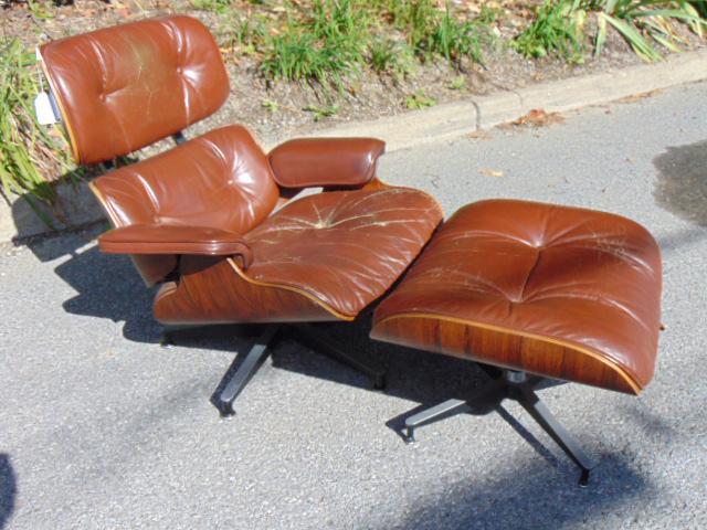Leather Eames chair & ottoman, in rosewood, for Herman (1 of 15)