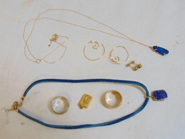 14K gold lot, 22 grams, includes gold earrings, gold (1 of 4)