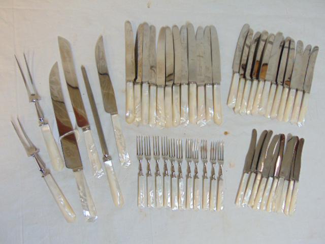 Viners LTD Mother of Pearl handles flatware, 3 large (1 of 6)