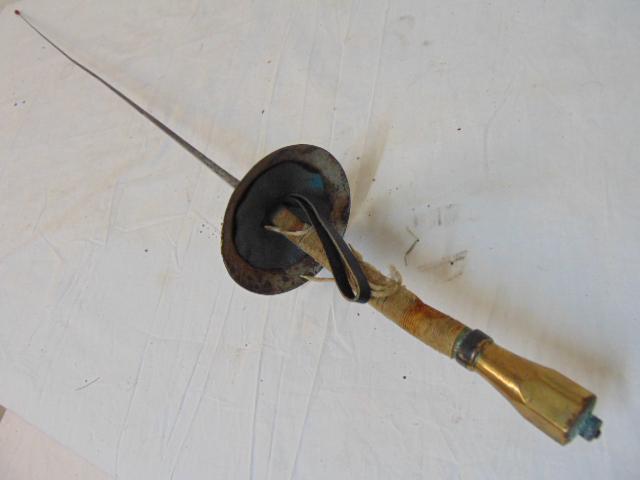 Souzy-Paris fencing sword, brass & steel, sword is (1 of 5)