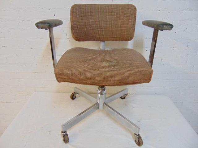 Seng Mid Century office chair, on swivel base, (1 of 6)