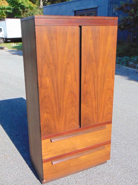 Directional Galleries MCM cabinet with inner drawers, 2 (1 of 5)