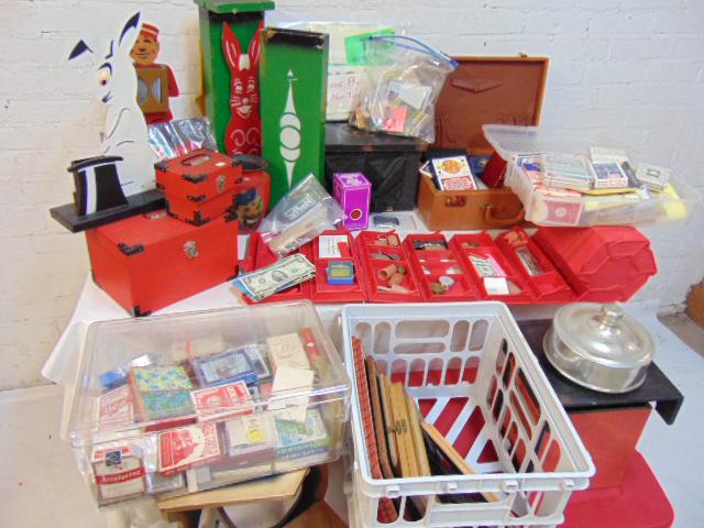 Collection magic tricks, various props for stage magic (1 of 18)