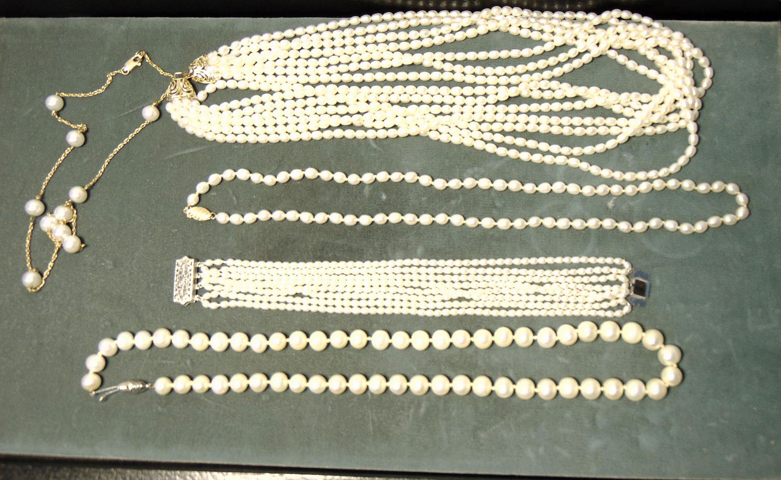 Jewelry. 14k gold & pearl lot, pearl necklaces & (1 of 6)