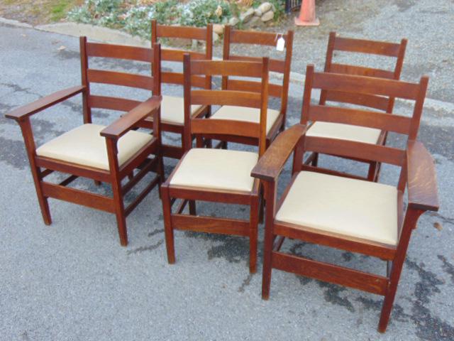 Set 6 Gustav Stickley dining chairs, mission oak, two (1 of 8)
