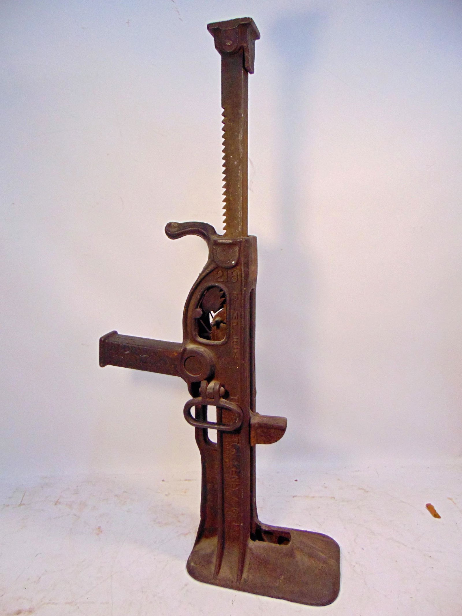 Massive Simplex wagon or truck wheel jack, cast iron, (1 of 5)