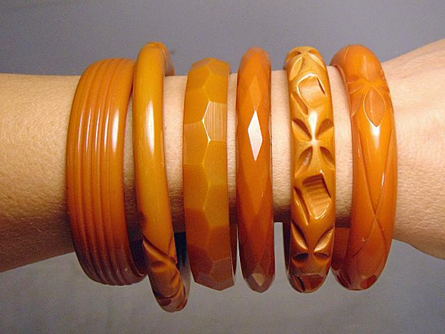 Buy Original 1930s/40s Bakelite Bangle Online in India - Etsy