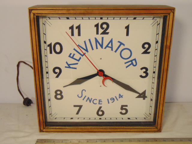 Advertising clock, "Kelvinator, since 1914", wood case, (1 of 5)