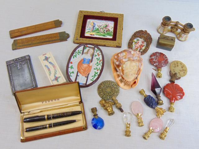 Misc lot, cameo carved shell, various hard stone lamp (1 of 11)