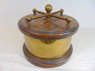 Vintage Slatted Teakwood Shelf From Rajasthan - Ca 1930 Vintage Slatted Teakwood Shelf From Rajasthan - Ca 1930