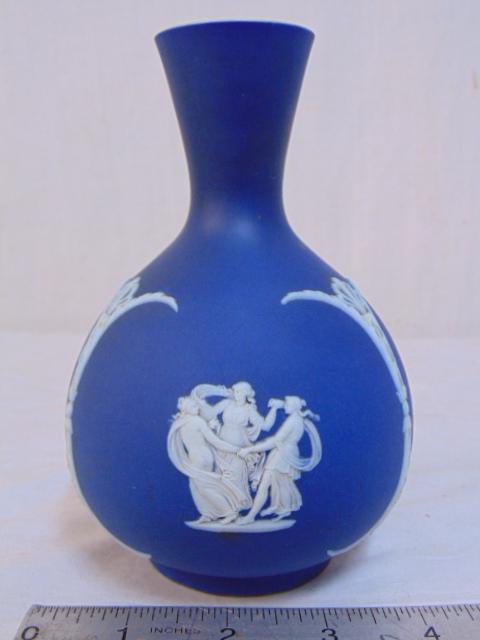 Jasperware, Wedgwood blue & white vase, height is 6", good condition.: Jasperware, Wedgwood blue & white vase, height is 6", good condition.