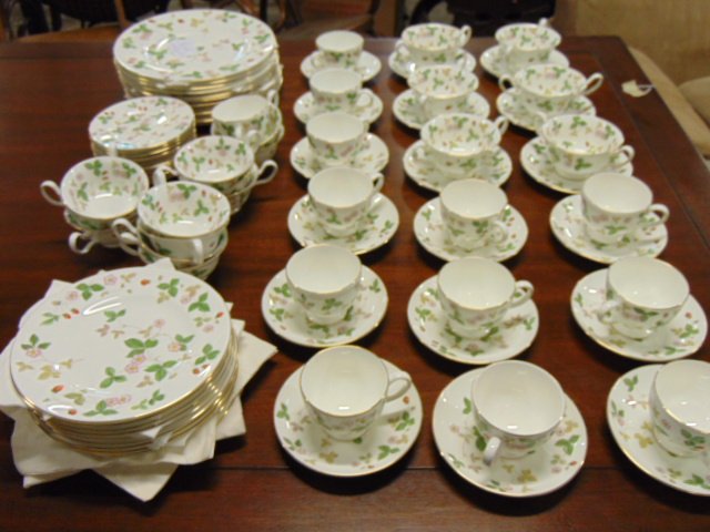 Wedgwood "Wild Strawberry" porcelain dinnerware set, partial set, includes 12 10.75" dinner plates,: Wedgwood "Wild Strawberry" porcelain dinnerware set, partial set, includes 12 10.75" dinner plates, 12 8" salad plates, 12 bread plates, 6 soup bowls & saucers, 12 cups & saucers & 13 additional cups